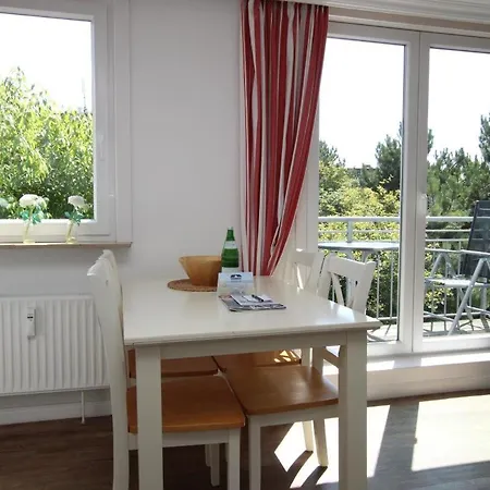 Διαμέρισμα Hues Loerki 3 *